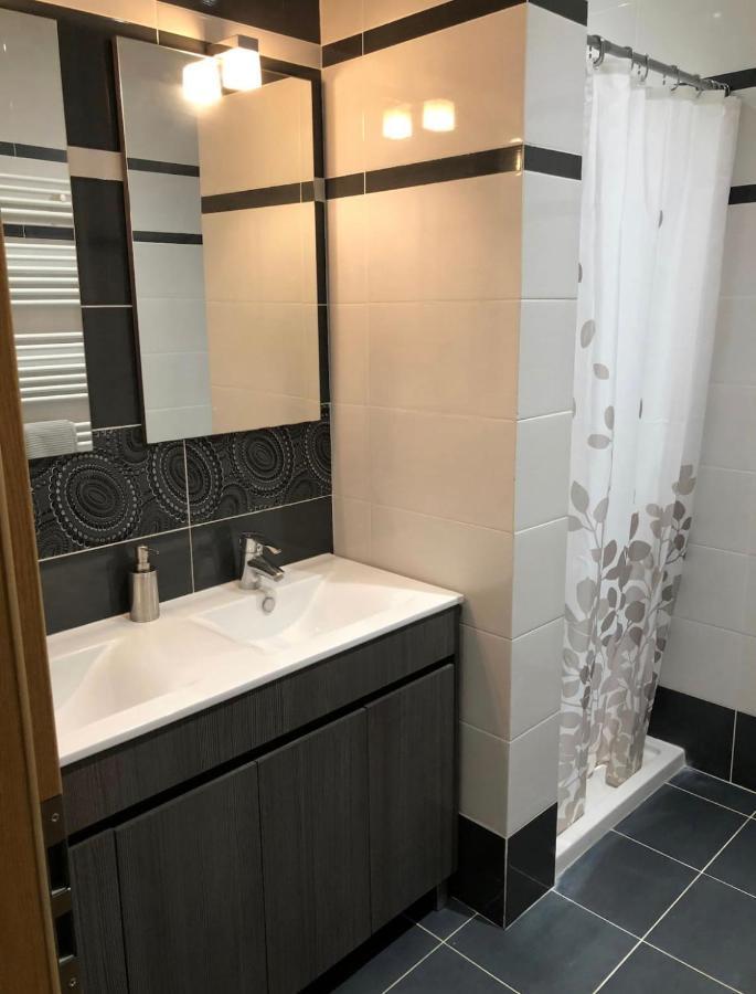 Grand Logement A 300 Metres De La Gare Мант-ла-Жоли Екстериор снимка